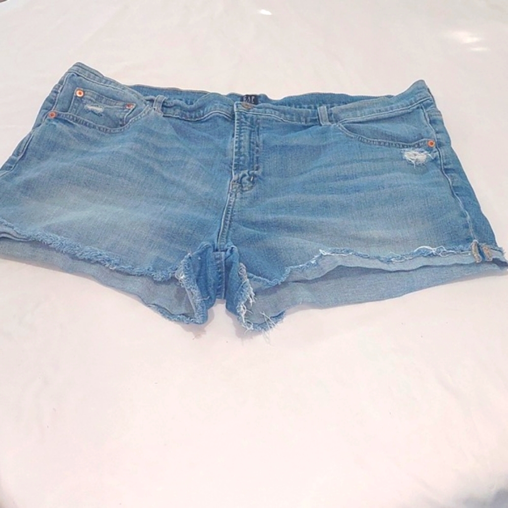 GAP Women's Denim Distressed Shorts Size 20 .Good Condition No Stains or…